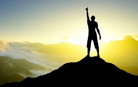 7 حيل للتعامل مع كلام الناس السيئ عن العمل