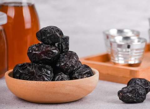 مواصفات تمر عجوه مغلف وكيفية الشراء بكميات كبيرة