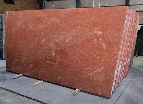 حجر بناء احمر مع التفسيرات الكاملة والتعريف