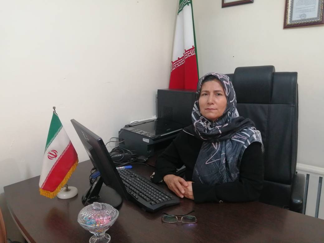 منيزه ياحقي زاده