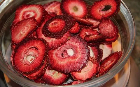 مواصفات الفاكهة المجففة في مصر وكيفية الشراء بكميات كبيرة