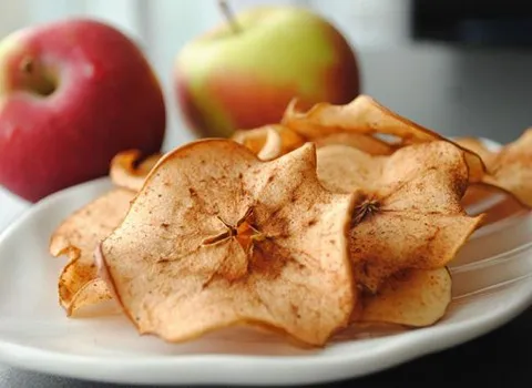 اشتر التفاح الاصفر المجفف الحلو بسعر استثنائی