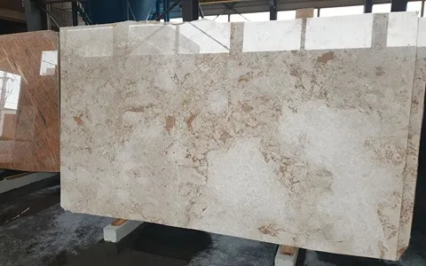 واجهة بناء حجر مع التفسيرات الكاملة والتعريف