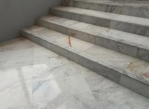 بلاط الدرج الداخلي (السلالم الداخلية) سهل التنظيف مقاومة