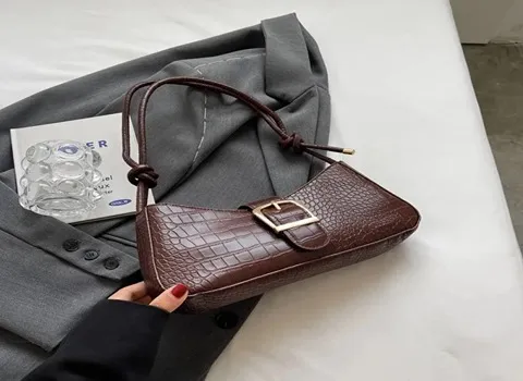 حقيبة الکتف الجلدية للنساء + شراء بسعر رخيص