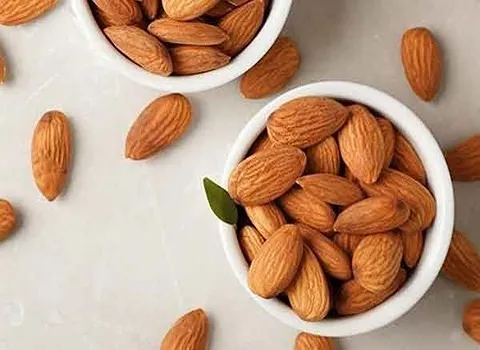 اللوز المقشر في مصر (المكسرات) يعالج أمراض القلب هشاشة العظام مضاد الأكسدة