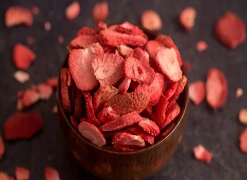 سعر كيلو الفراولة المجففة بالجملة