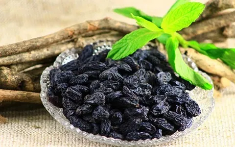 Black Raisins Price in Pakistan