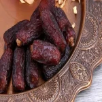 The price of bulk purchase of pitted dates fruit in spanish is cheap and reasonable