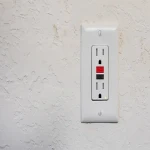electric power outlets in greece with complete explanations and familiarization