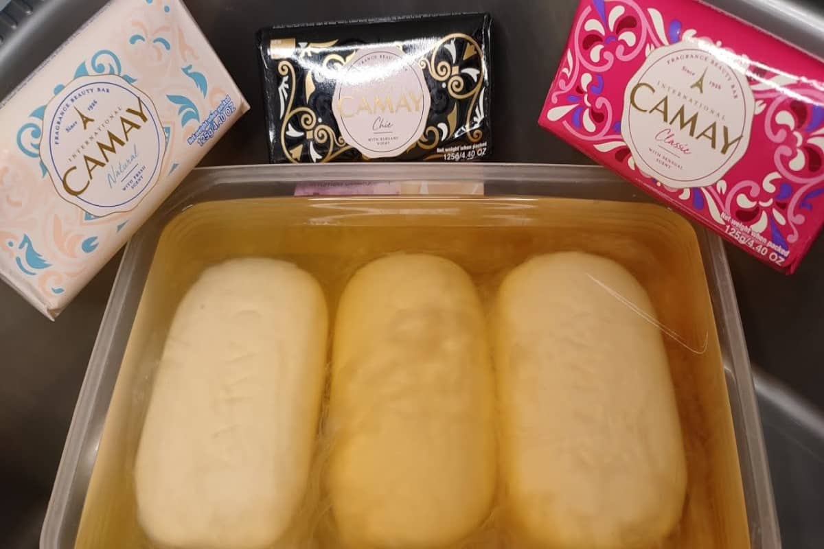 Camay Soap in Pakistan (Face Wash) Emollient Natural Oils Flower Fruit Fragrance