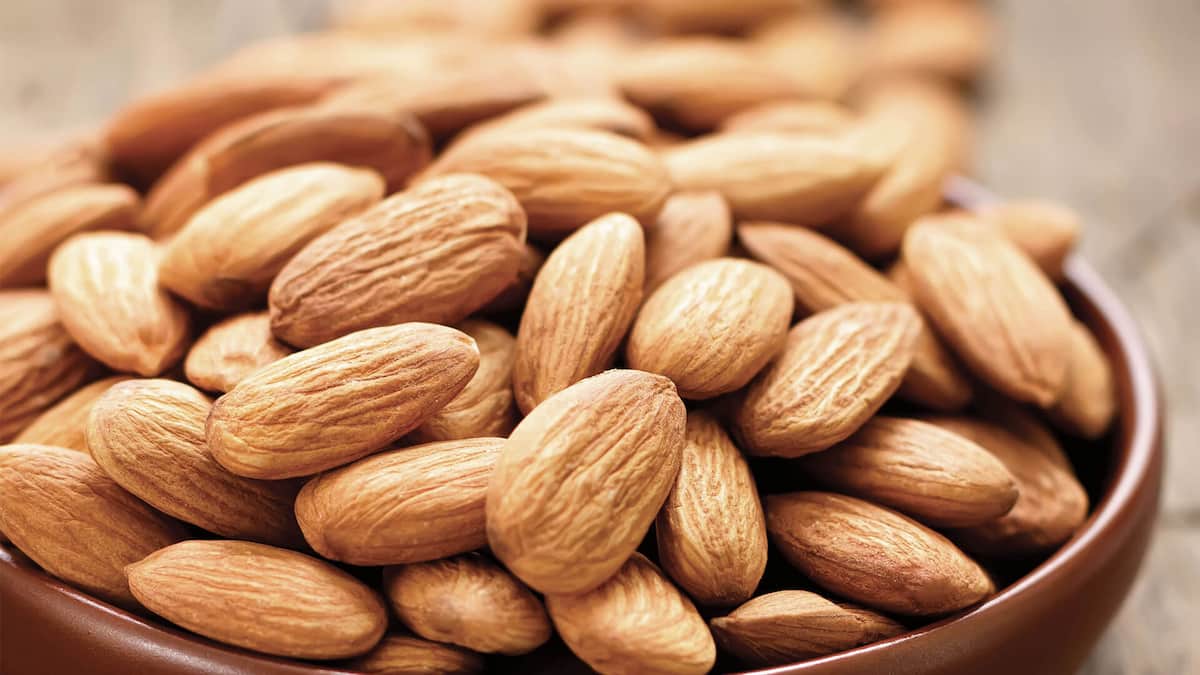 Kashmiri Almond Per Kg; Sweet Delicate Flavor Food Pharmaceutical Industries
