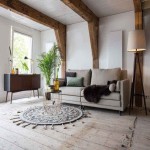 Round Gabbeh Rug; Machine Made Hand Knotted Deer Geometric Pattern