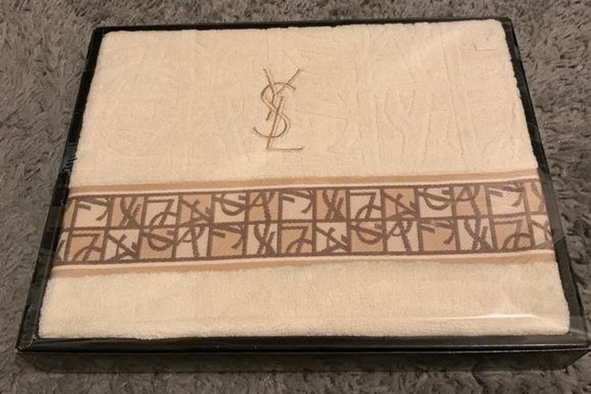 Ysl Bath Towel; High Moisture Absorption Different Colors Sizes