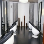 Salon Chair in Delhi; Footrest Adjustable Tilting Seat Density Foam Cushion
