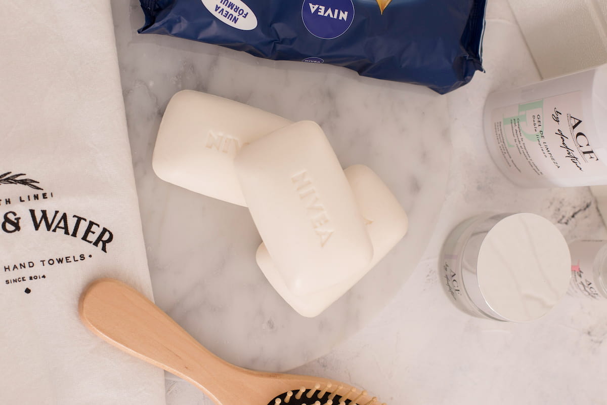 Nivea Soap in Pakistan; Face Body Wash 2 Ingredient Sweet Almond Oil Aloe Vera