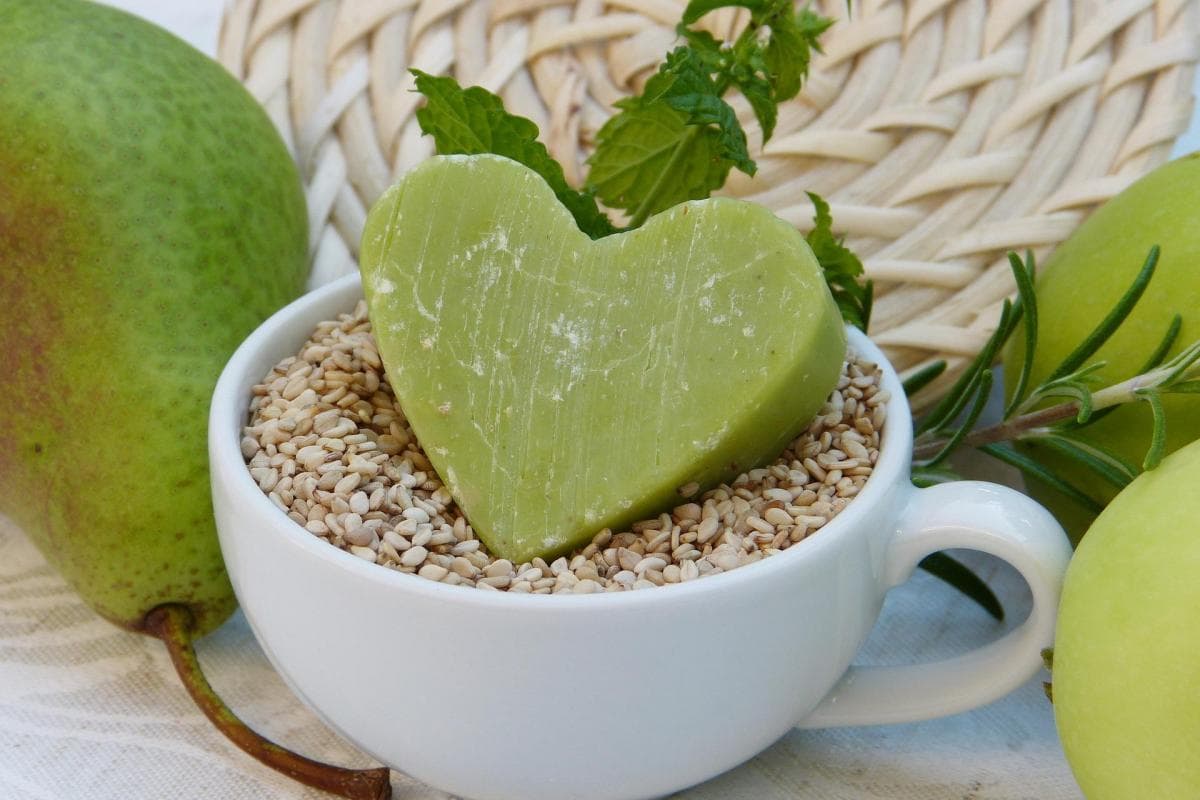 Organic Soap in Pakistan; Vegetable Oils Fats Compound Natural Exfoliating