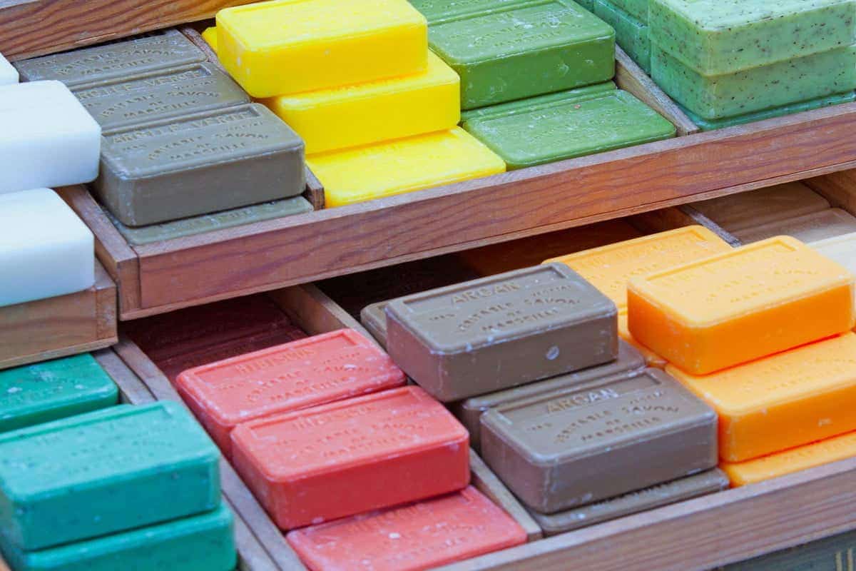 Tetmosol Soap 100G; Mild Scent Yellow Color Removing Facial Wrinkles