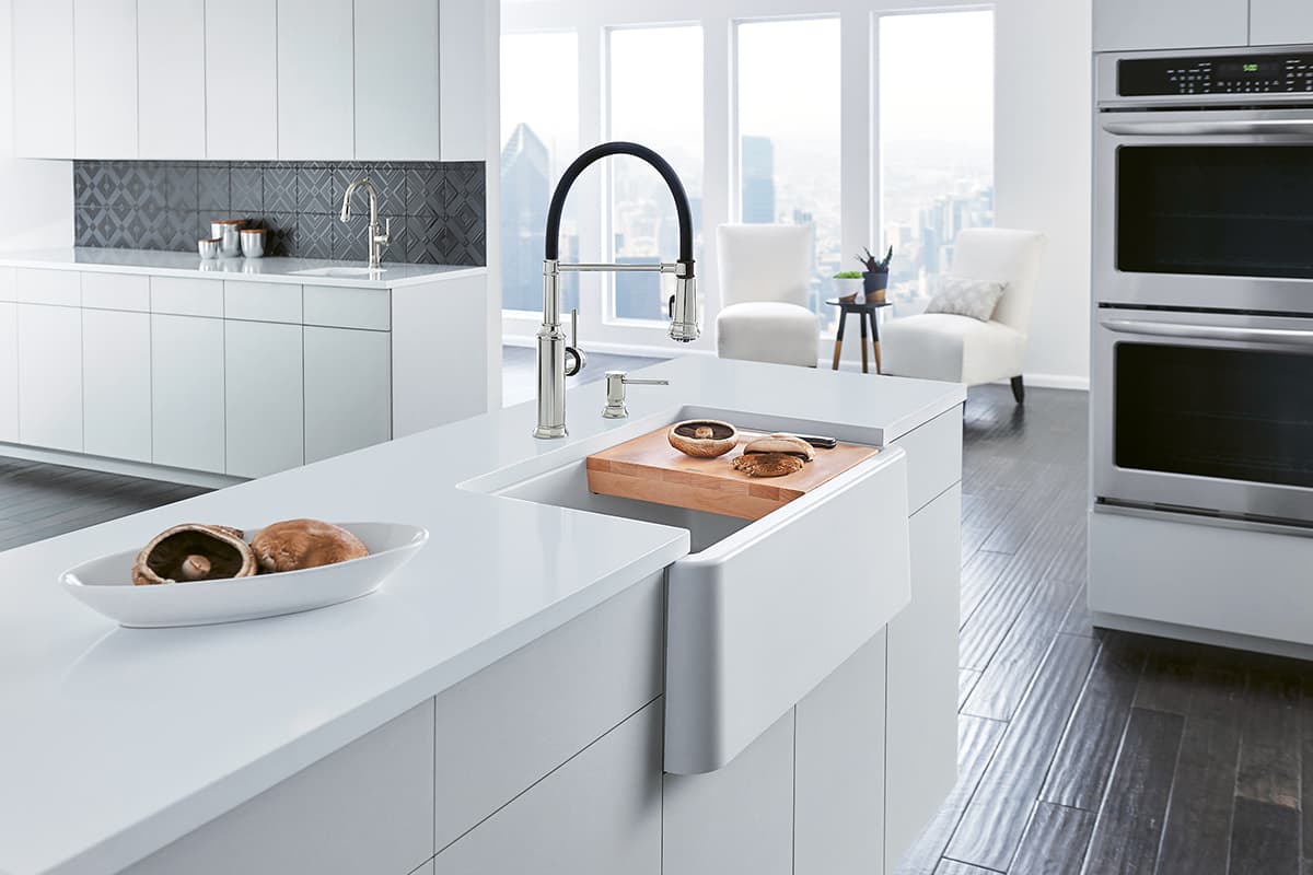 Apex Wash Basin; Iron Porcelain Alloy Brass Materials Luxury Appearance