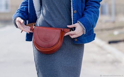 Bulk Purchase of Leather Women's Belt Bag with the Best Conditions