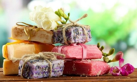 Purchase of wrapped toilet soap in 4 models