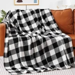 black and white blanket with complete explanations and familiarization