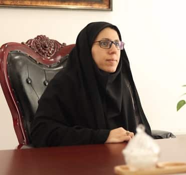 Zeynab Manikhinejad