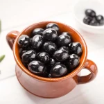 The price of bulk purchase of natural black olives is cheap and reasonable