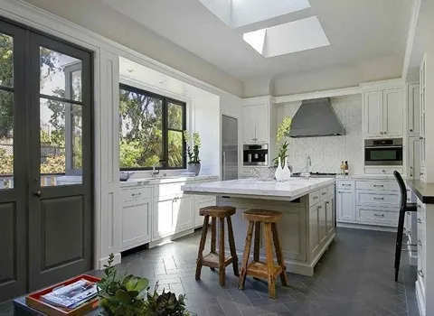 Kitchen floor tiles design that is suitable for bathrooms