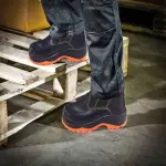 The Price of Safety Work Boots + Wholesale Production Distribution of The Factory