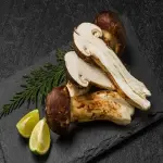 Matsutake Mushroom 2024 (Pine) Spicy Special Smell White Brown