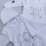 hospital clothes for baby with complete explanations and familiarization