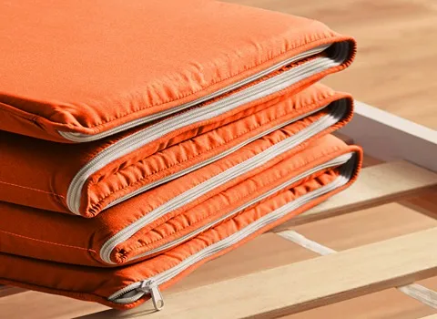 The price of bulk purchase of soft mattress topper is cheap and reasonable