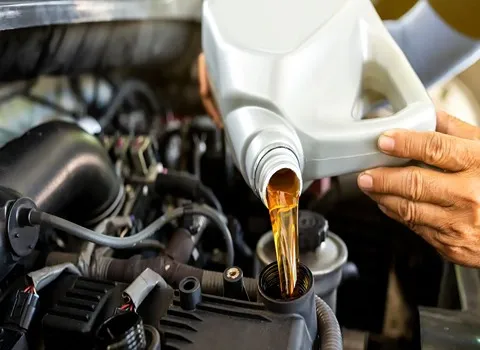 The Price of Bulk Purchase of engine oil is Cheap and Reasonable