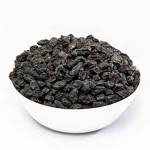 How to eat black raisins for health benefits 