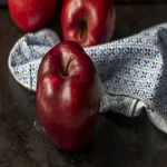 The price of bulk purchase of chinese red apple is cheap and reasonable