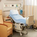 High Low Electric Hospital Beds; Metal Plastic 2 Colors White Black