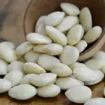 Whole almonds white acquaintance from zero to one hundred bulk purchase prices