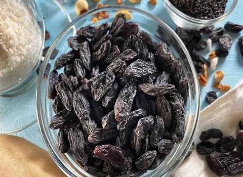 Buy All Kinds of Black Raisins with Saffron + Price