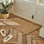 Wicker door mat with complete explanations and familiarization