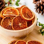 Dried orange pieces with complete explanations and familiarization