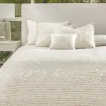 The price of bulk purchase of white bedspread cotton is cheap and reasonable