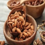 Current Almond per Pound (P Amygdalus) Bright Brown Shell 2 Types Raw Roasted