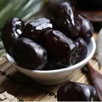 The price of bulk purchase of black dates is cheap and reasonable