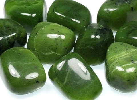 قیمت خرید سنگ یشم سبز + خواص، معایب و مزایا