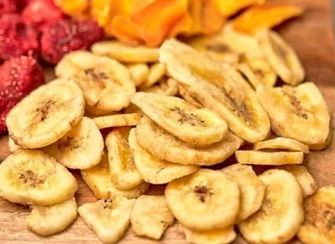 میوه خشک شده خانگی؛ اسلایسی حلقه ای حبه ای خوش طعم بسته بندی فانتزی