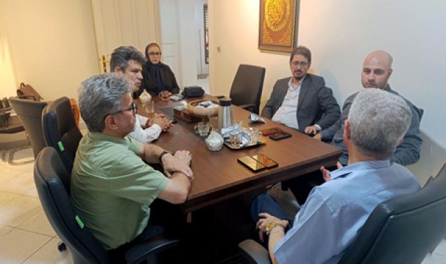 جلسه هیات رئیسه شورای سیاست گذاری آراد برندینگ با هیات امنای استان تهران