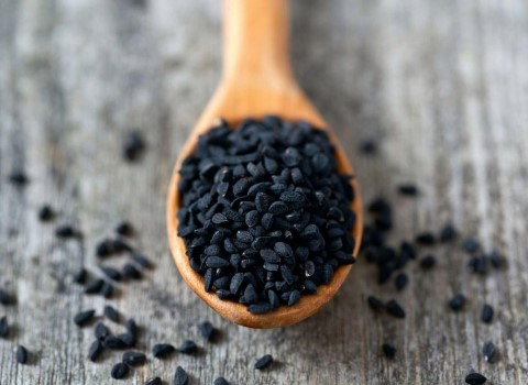 خواص سیاه دانه برای کراتین بالا و درمان فوری