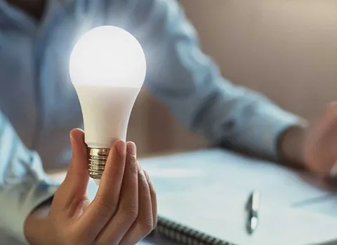 لامپ کم مصرف 85 وات؛ کم مصرف ماندگاری طول عمر بالا روشنایی 360 درجه