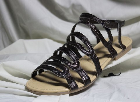 خرید جدیدترین انواع صندل زنانه پاما